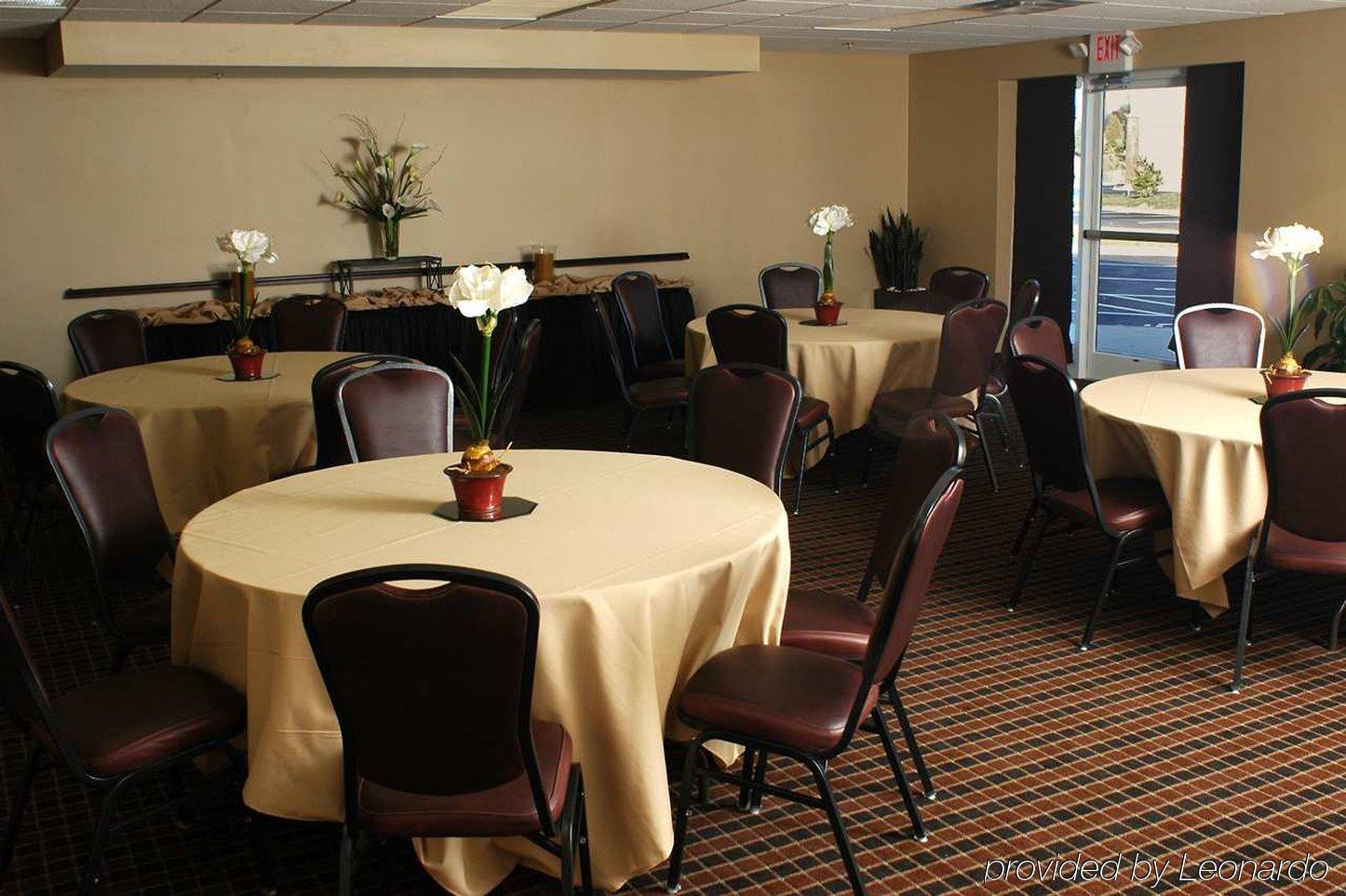 Homewood Suites By Hilton Louisville-East Restaurant photo